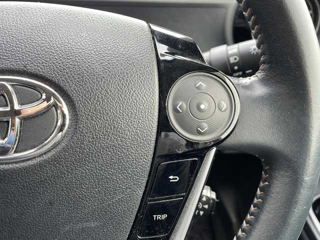 トヨタ アクア G 東京都 2017(平29)年 4.2万km ブラックマイカ 純正SDナビ/Bluetooth/フルセグTV/バックカメラ/ビルトインETC2.0/衝突軽減ブレーキ/車線逸脱警報装置/オートマチックハイビーム/LEDオートライト/クルーズコントロール/プッシュスタート/スマートキー×2