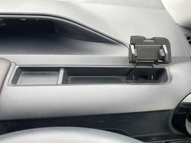 トヨタ アクア G 東京都 2017(平29)年 4.2万km ブラックマイカ 純正SDナビ/Bluetooth/フルセグTV/バックカメラ/ビルトインETC2.0/衝突軽減ブレーキ/車線逸脱警報装置/オートマチックハイビーム/LEDオートライト/クルーズコントロール/プッシュスタート/スマートキー×2