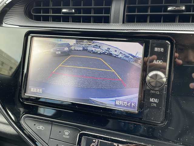 トヨタ アクア G 東京都 2017(平29)年 4.2万km ブラックマイカ 純正SDナビ/Bluetooth/フルセグTV/バックカメラ/ビルトインETC2.0/衝突軽減ブレーキ/車線逸脱警報装置/オートマチックハイビーム/LEDオートライト/クルーズコントロール/プッシュスタート/スマートキー×2