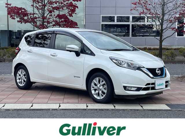 日産 ノート e－パワー メダリスト FOUR 福島県 2019(令1)年 1.2万km ブリリアントホワイトパール 純正ナビゲーション/型番：MM318D-W/【CD/DVD/SD/BT/TV】/アラウンドビューモニター/ドライブレコーダー/ETC/デジタルインナーミラー/クルーズコントロール/レーンキープアシスト/衝突被害軽減ブレーキ/アイドリングストップ/LEDオートライト/純正フロアマット/純正ドアバイザー