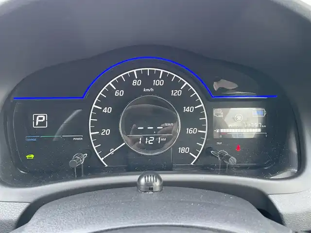 日産 ノート e－パワー メダリスト FOUR 福島県 2019(令1)年 1.2万km ブリリアントホワイトパール 純正ナビゲーション/型番：MM318D-W/【CD/DVD/SD/BT/TV】/アラウンドビューモニター/ドライブレコーダー/ETC/デジタルインナーミラー/クルーズコントロール/レーンキープアシスト/衝突被害軽減ブレーキ/アイドリングストップ/LEDオートライト/純正フロアマット/純正ドアバイザー