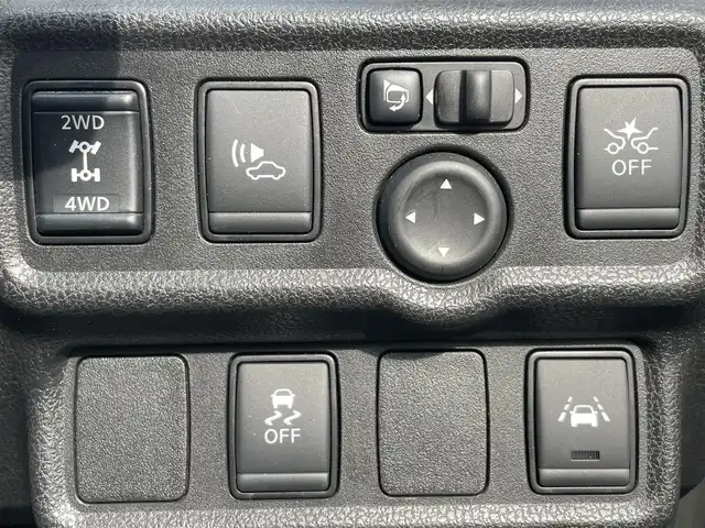 日産 ノート e－パワー メダリスト FOUR 福島県 2019(令1)年 1.2万km ブリリアントホワイトパール 純正ナビゲーション/型番：MM318D-W/【CD/DVD/SD/BT/TV】/アラウンドビューモニター/ドライブレコーダー/ETC/デジタルインナーミラー/クルーズコントロール/レーンキープアシスト/衝突被害軽減ブレーキ/アイドリングストップ/LEDオートライト/純正フロアマット/純正ドアバイザー