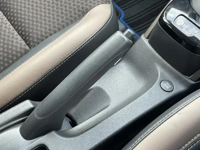 日産 ノート e－パワー メダリスト FOUR 福島県 2019(令1)年 1.2万km ブリリアントホワイトパール 純正ナビゲーション/型番：MM318D-W/【CD/DVD/SD/BT/TV】/アラウンドビューモニター/ドライブレコーダー/ETC/デジタルインナーミラー/クルーズコントロール/レーンキープアシスト/衝突被害軽減ブレーキ/アイドリングストップ/LEDオートライト/純正フロアマット/純正ドアバイザー