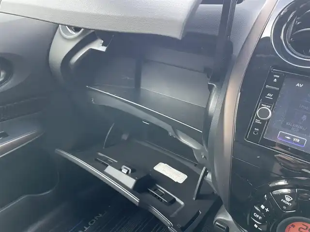 日産 ノート e－パワー メダリスト FOUR 福島県 2019(令1)年 1.2万km ブリリアントホワイトパール 純正ナビゲーション/型番：MM318D-W/【CD/DVD/SD/BT/TV】/アラウンドビューモニター/ドライブレコーダー/ETC/デジタルインナーミラー/クルーズコントロール/レーンキープアシスト/衝突被害軽減ブレーキ/アイドリングストップ/LEDオートライト/純正フロアマット/純正ドアバイザー