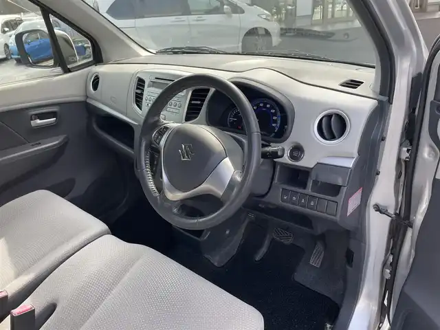 スズキ ワゴンＲ FZ 長崎県 2014(平26)年 5.5万km シルキーシルバーメタリック ワンオーナー/純正オーディオ/・AM・FM/CD/AUX/プッシュスタート/ステアリングスイッチ/D席シートヒーター/衝突軽減ブレーキ/アイドリングストップ/電動格納ウィンカーミラー/フロアマット/ドアバイザー/保証書/取扱説明書/スペアキー