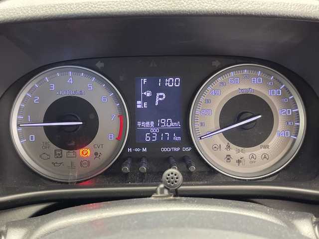 ダイハツ キャスト アクティバ G ターボ SAⅡ 千葉県 2017(平29)年 6.4万km パールホワイトⅢ 衝突軽減ブレーキ/レーンキープアシスト/純正メモリナビ/（フルセグ/Bluetooth/CD/DVD/FM/AM/HDMI）/バックカメラ/アイドリングストップ/ETC/ドライブレコーダー（前のみ）/スマートキー/LEDヘッドライト/フォグライト/純正フロアマット/電動格納ミラー/純正サイドバイザー