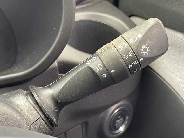 ダイハツ キャスト アクティバ G ターボ SAⅡ 千葉県 2017(平29)年 6.4万km パールホワイトⅢ 衝突軽減ブレーキ/レーンキープアシスト/純正メモリナビ/（フルセグ/Bluetooth/CD/DVD/FM/AM/HDMI）/バックカメラ/アイドリングストップ/ETC/ドライブレコーダー（前のみ）/スマートキー/LEDヘッドライト/フォグライト/純正フロアマット/電動格納ミラー/純正サイドバイザー