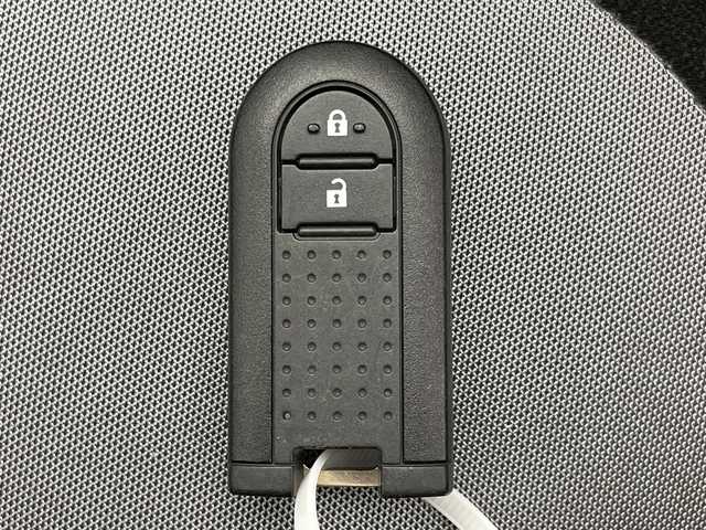 ダイハツ キャスト アクティバ G ターボ SAⅡ 千葉県 2017(平29)年 6.4万km パールホワイトⅢ 衝突軽減ブレーキ/レーンキープアシスト/純正メモリナビ/（フルセグ/Bluetooth/CD/DVD/FM/AM/HDMI）/バックカメラ/アイドリングストップ/ETC/ドライブレコーダー（前のみ）/スマートキー/LEDヘッドライト/フォグライト/純正フロアマット/電動格納ミラー/純正サイドバイザー