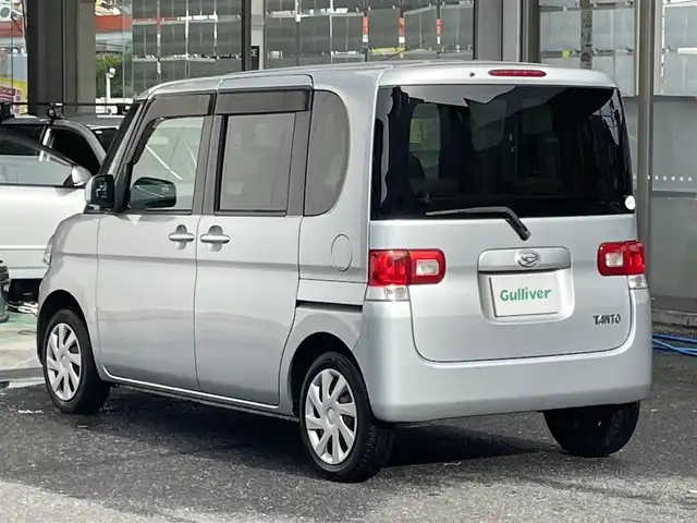 ダイハツ タント L 宮城県 2011(平23)年 6万km ブライトシルバーメタリック 純正オーディオ/（ＦＭ／ＡＭ／ＣＤ）　/片側スライドドア　/ベンチシート　/ヘッドライトレベライザー　/電動格納ミラー　/スタッドレスタイヤ社外ＡＷ/（１５５／６５Ｒ１４／７ｍｍ）