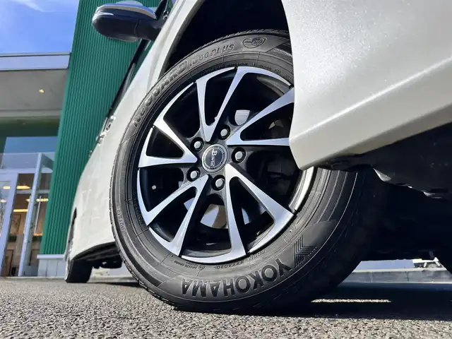 トヨタ ヴォクシー ZS 煌Ⅱ 宮城県 2019(令1)年 8.8万km ホワイトパールクリスタルシャイン セーフティセンス/・プリクラッシュセーフティ/・レーンディパーチャーアラート/・オートマチックハイビーム/KENWOOD9インチナビ/【CD・DVD・SD・BT】/フルセグテレビ/バックカメラ/ETC/両側パワースライドドア/デュアルエアコン/本革巻きステアリング/クルーズコントロール/UVカットガラス/リアサンシェード/折りたたみテーブル/LEDヘッドライト/LEDフォグランプ/ドアバイザー/メッキウインカーミラー/折りたたみテーブル/プッシュスタート/社外15インチAW/Wエアバッグ