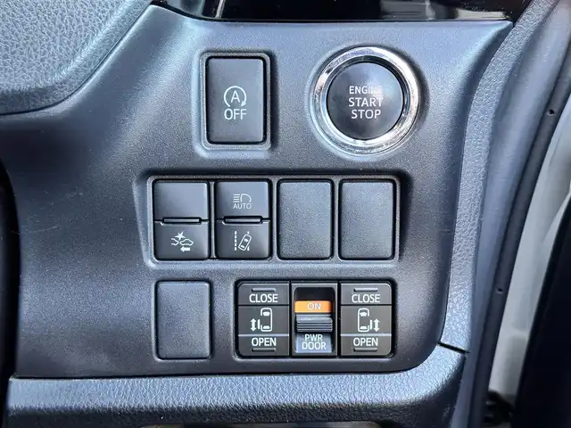 トヨタ ヴォクシー ZS 煌Ⅱ 宮城県 2019(令1)年 8.8万km ホワイトパールクリスタルシャイン セーフティセンス/・プリクラッシュセーフティ/・レーンディパーチャーアラート/・オートマチックハイビーム/KENWOOD9インチナビ/【CD・DVD・SD・BT】/フルセグテレビ/バックカメラ/ETC/両側パワースライドドア/デュアルエアコン/本革巻きステアリング/クルーズコントロール/UVカットガラス/リアサンシェード/折りたたみテーブル/LEDヘッドライト/LEDフォグランプ/ドアバイザー/メッキウインカーミラー/折りたたみテーブル/プッシュスタート/社外15インチAW/Wエアバッグ