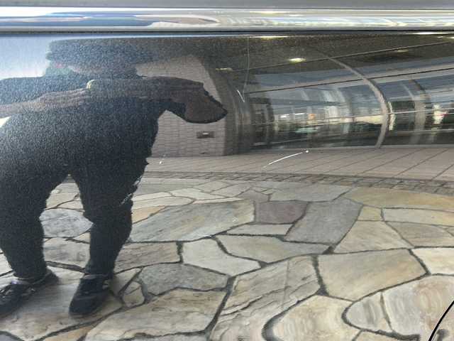 ダイハツ キャスト スタイル X 静岡県 2018(平30)年 7.5万km ブラックマイカメタリック 社外ナビ/・CD/DVD/USB/Bluetooth/SD/ipod/主要装備/・ＥＴＣ　/・ステアリングリモコン　/・アイドリングストップ　/・プッシュスタート　/・パワーステアリング　/・スマートキー　/・パワーウィンド　/・純正アルミキャップ　/・オートライト　/・横滑り防止　/・盗難防止装置　/・ハロゲンヘッドライト