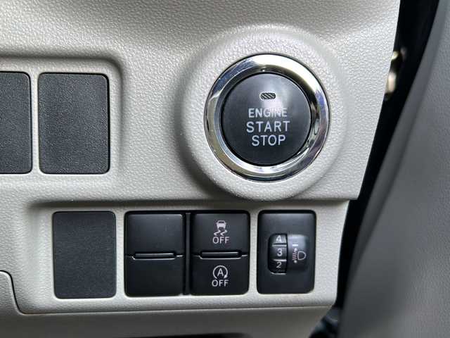 ダイハツ キャスト スタイル X 静岡県 2018(平30)年 7.5万km ブラックマイカメタリック 社外ナビ/・CD/DVD/USB/Bluetooth/SD/ipod/主要装備/・ＥＴＣ　/・ステアリングリモコン　/・アイドリングストップ　/・プッシュスタート　/・パワーステアリング　/・スマートキー　/・パワーウィンド　/・純正アルミキャップ　/・オートライト　/・横滑り防止　/・盗難防止装置　/・ハロゲンヘッドライト