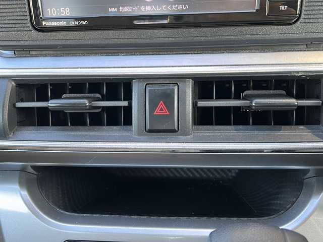 ダイハツ キャスト スタイル X 静岡県 2018(平30)年 7.5万km ブラックマイカメタリック 社外ナビ/・CD/DVD/USB/Bluetooth/SD/ipod/主要装備/・ＥＴＣ　/・ステアリングリモコン　/・アイドリングストップ　/・プッシュスタート　/・パワーステアリング　/・スマートキー　/・パワーウィンド　/・純正アルミキャップ　/・オートライト　/・横滑り防止　/・盗難防止装置　/・ハロゲンヘッドライト