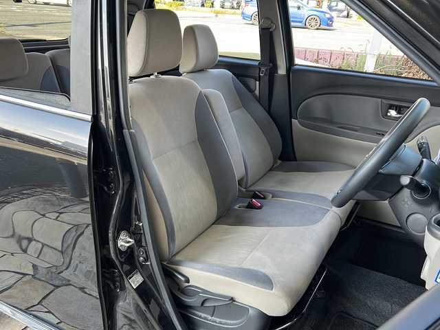 ダイハツ キャスト スタイル X 静岡県 2018(平30)年 7.5万km ブラックマイカメタリック 社外ナビ/・CD/DVD/USB/Bluetooth/SD/ipod/主要装備/・ＥＴＣ　/・ステアリングリモコン　/・アイドリングストップ　/・プッシュスタート　/・パワーステアリング　/・スマートキー　/・パワーウィンド　/・純正アルミキャップ　/・オートライト　/・横滑り防止　/・盗難防止装置　/・ハロゲンヘッドライト