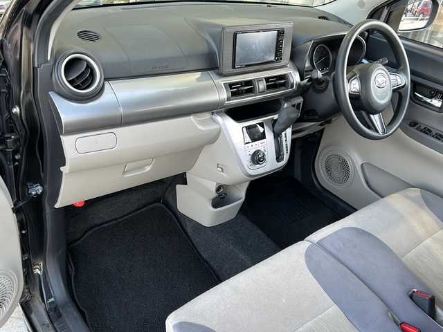 ダイハツ キャスト スタイル X 静岡県 2018(平30)年 7.5万km ブラックマイカメタリック 社外ナビ/・CD/DVD/USB/Bluetooth/SD/ipod/主要装備/・ＥＴＣ　/・ステアリングリモコン　/・アイドリングストップ　/・プッシュスタート　/・パワーステアリング　/・スマートキー　/・パワーウィンド　/・純正アルミキャップ　/・オートライト　/・横滑り防止　/・盗難防止装置　/・ハロゲンヘッドライト