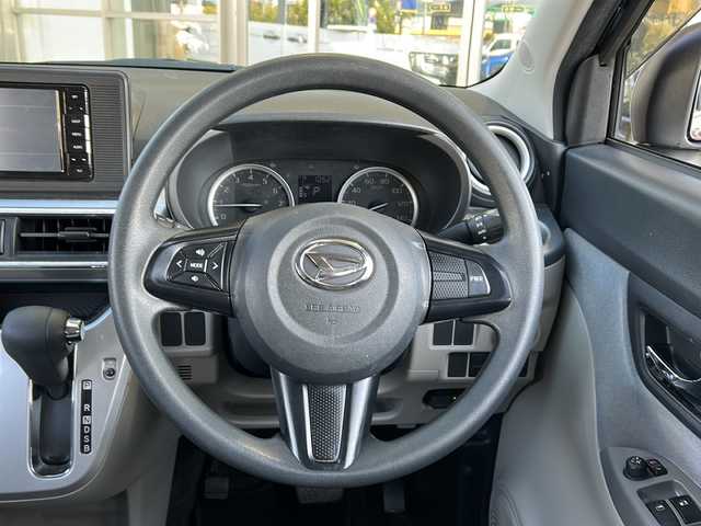 ダイハツ キャスト スタイル X 静岡県 2018(平30)年 7.5万km ブラックマイカメタリック 社外ナビ/・CD/DVD/USB/Bluetooth/SD/ipod/主要装備/・ＥＴＣ　/・ステアリングリモコン　/・アイドリングストップ　/・プッシュスタート　/・パワーステアリング　/・スマートキー　/・パワーウィンド　/・純正アルミキャップ　/・オートライト　/・横滑り防止　/・盗難防止装置　/・ハロゲンヘッドライト