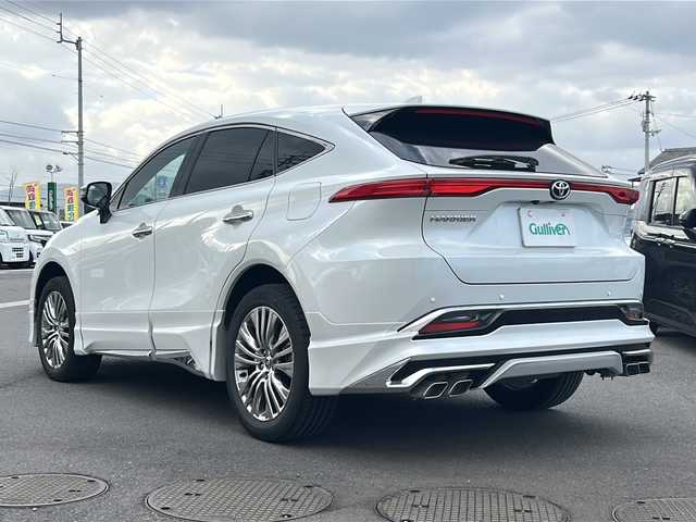 トヨタ ハリアー Z レザーパッケージ 香川県 2023(令5)年 3.1万km 白 T-Connect SDナビ＋JBLプレミアムサウンドシステム（フルセグTV/BT)/アラウンドビューモニター/ヘッドアップディスプレイ/ブラインドスポットモニター/デジタルインナーミラー/ステアリングヒーター/モデリスタ（フロント，サイド，リア）/ガラスルーフ/電動リアゲート/パワーシート/シートヒーター/コーナーセンサー/シートメモリー/ビルトインETC2.0/LEDヘッドライト