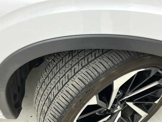 三菱 アウトランダー ＰＨＥＶ P 宮城県 2022(令4)年 6.2万km ホワイトダイヤモンド 禁煙車/BOSEサウンドスピーカー/マルチビューモニター/マイパイロット/三菱e-Assist/・衝突軽減ブレーキ/・車線逸脱警報/・ブラインドスポットモニター/・リアクロストラフィックアラート/・オートハイビーム/・ヘッドアップディスプレイ/純正ナビ/・BT.USB.スマホ連携/フルセグTV/レザーシート/・前席パワーシート（D席メモリー付）/・シートヒーター（1/2列目）/パワーバックドア/ビルトインETC2.0/パドルシフト/ステアリングヒーター/ステアリングスイッチ/横滑り防止装置/AC1500W充電/LEDヘッドライト/LEDフォグランプ/プッシュスタート/スマートキー/純正20インチアルミホイール/純正フロアマット