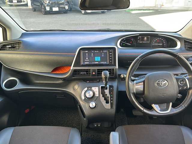 トヨタ シエンタ ハイブリッド G クエロ 高知県 2018(平30)年 7.3万km ホワイトパールクリスタルシャイン 純正ナビ/・TV/・Bluetooth/・CD/両側電動スライド/バックモニター/トヨタセーフティセンス/クルーズコントロール/プリクラッシュセーフティ/ハーフレザーシート