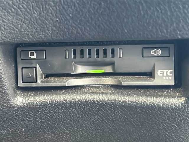 トヨタ シエンタ ハイブリッド G クエロ 高知県 2018(平30)年 7.3万km ホワイトパールクリスタルシャイン 純正ナビ/・TV/・Bluetooth/・CD/両側電動スライド/バックモニター/トヨタセーフティセンス/クルーズコントロール/プリクラッシュセーフティ/ハーフレザーシート