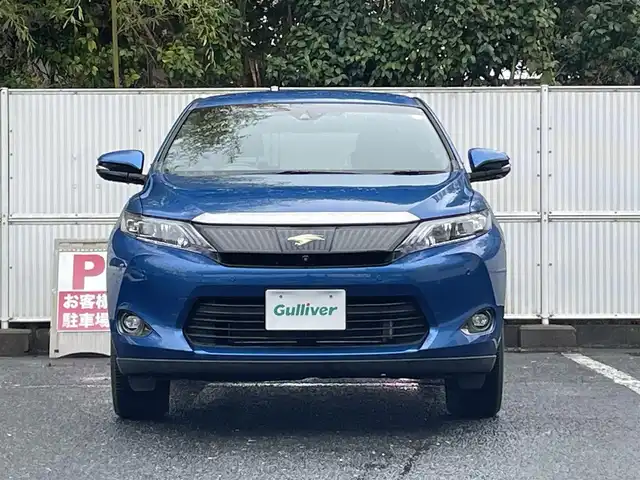 トヨタ ハリアー ハイブリッド 茨城県 2016(平28)年 2.5万km コバルトブルーメタリック 純正ナビ/フルセグＴＶ/アラウンドビューモニター/クルーズコントロール/ビルトインＥＴＣ/パワーバックドア/前席パワーシート/メモリシート/前席シートヒーター/コーナーセンサー/衝突被害軽減ブレーキ/レーンキープアシスト