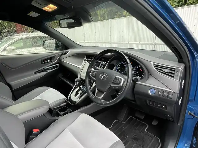 トヨタ ハリアー ハイブリッド 茨城県 2016(平28)年 2.5万km コバルトブルーメタリック 純正ナビ/フルセグＴＶ/アラウンドビューモニター/クルーズコントロール/ビルトインＥＴＣ/パワーバックドア/前席パワーシート/メモリシート/前席シートヒーター/コーナーセンサー/衝突被害軽減ブレーキ/レーンキープアシスト