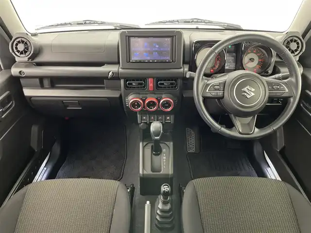 スズキ ジムニー XC 愛知県 2020(令2)年 4.1万km ピュアホワイトP 社外ナビ　シートヒーター　バックカメラ　禁煙　ＴＶ　ＤＶＤ再生　ドラレコ　ＥＴＣ　追従クルコン　衝突軽減　車線逸脱　ＬＥＤオートライト　フォグランプ　ミラーヒーター　純正フロアマット　プッシュスタート　スマートキー　デュアルセンサーブレーキサポート　純正アルミ　Bluetooth　純正マッドフラップ