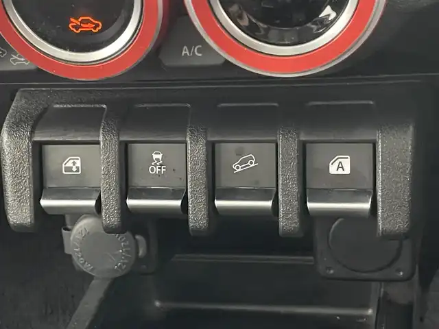 スズキ ジムニー XC 愛知県 2020(令2)年 4.1万km ピュアホワイトP 社外ナビ　シートヒーター　バックカメラ　禁煙　ＴＶ　ＤＶＤ再生　ドラレコ　ＥＴＣ　追従クルコン　衝突軽減　車線逸脱　ＬＥＤオートライト　フォグランプ　ミラーヒーター　純正フロアマット　プッシュスタート　スマートキー　デュアルセンサーブレーキサポート　純正アルミ　Bluetooth　純正マッドフラップ