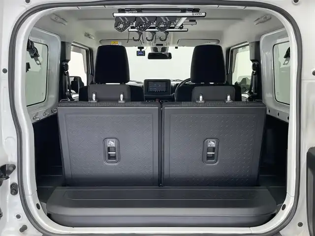 スズキ ジムニー XC 愛知県 2020(令2)年 4.1万km ピュアホワイトP 社外ナビ　シートヒーター　バックカメラ　禁煙　ＴＶ　ＤＶＤ再生　ドラレコ　ＥＴＣ　追従クルコン　衝突軽減　車線逸脱　ＬＥＤオートライト　フォグランプ　ミラーヒーター　純正フロアマット　プッシュスタート　スマートキー　デュアルセンサーブレーキサポート　純正アルミ　Bluetooth　純正マッドフラップ