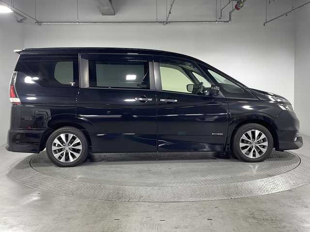 日産 セレナ ハイウェイスターVセレクションⅡ 熊本県 2019(平31)年 5.9万km ダイヤモンドブラック 〇純正9インチナビ/〇フルセグTV/〇パワースライドドア（両側）/〇バックカメラ/〇ビルトインETC/〇インテリジェントアラウンドビューモニター/〇エマージェンシーブレーキ/〇クルーズコントロール/〇LEDヘッドランプ/〇オートライト/〇純正16インチアルミ/〇革巻きステアリング/〇オートエアコン/〇インテリジェントキー/〇禁煙車