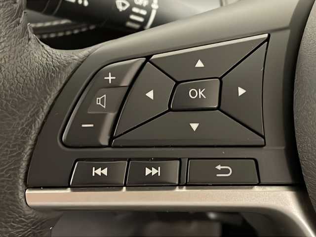 日産 セレナ ハイウェイスターVセレクションⅡ 熊本県 2019(平31)年 5.9万km ダイヤモンドブラック 純正9インチナビ/フルセグTV/パワースライドドア（両側）/バックカメラ/ビルトインETC/インテリジェントアラウンドビューモニター/エマージェンシーブレーキ/クルーズコントロール/LEDヘッドランプ/オートライト/純正16インチアルミ/革巻きステアリング/オートエアコン/インテリジェントキー/禁煙車