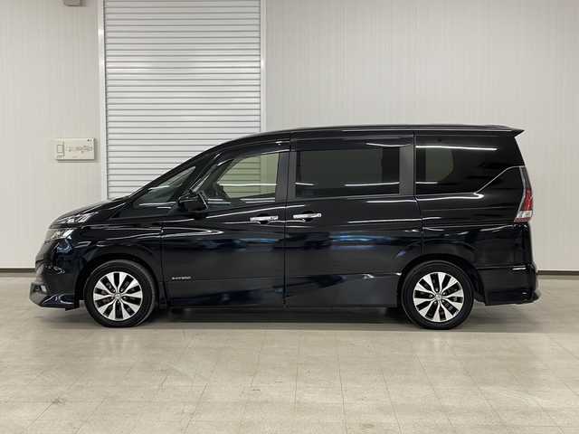日産 セレナ ハイウェイスターVセレクションⅡ 熊本県 2019(平31)年 5.9万km ダイヤモンドブラック 純正9インチナビ/フルセグTV/パワースライドドア（両側）/バックカメラ/ビルトインETC/インテリジェントアラウンドビューモニター/エマージェンシーブレーキ/クルーズコントロール/LEDヘッドランプ/オートライト/純正16インチアルミ/革巻きステアリング/オートエアコン/インテリジェントキー/禁煙車