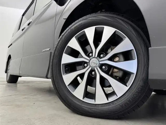日産 セレナ ハイウェイスターVセレクションⅡ 福岡県 2019(平31)年 5.9万km ダイヤモンドブラック 純正９型ナビ　/全方位カメラ　/ＥＴＣ　/前方ドラレコ　/クルーズコントロール　/コーナーセンサー　/エマージェンシーブレーキ　/レーンキープ　/パーキングアシスト　/両側電動スライドドア　/純正１６インチＡＷ　/ＬＥＤヘッドライト