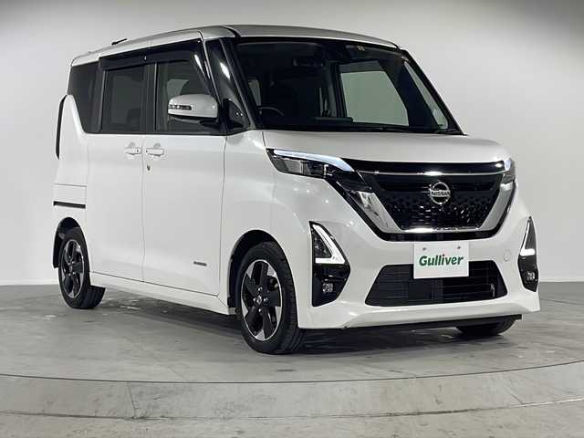 日産 ルークス HWS X プロパイロットED 福岡県 2021(令3)年 1.4万km ホワイトパール 純正ナビ/（CD/Ｂｌｕｅｔｏｏｔｈ/SD/フルセグTV/ipod)/全周囲カメラ/プロパイロット/エマージェンシーブレーキ/レーダークルーズ/コーナーセンサー前後/車線逸脱警報装置/車線逸脱防止支援装置/両側パワースライド/プッシュスタート/スマートキー2本/純正アルミホイール/純正フロアマット