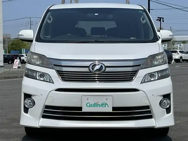 トヨタ ヴェルファイア 2．4Z Gエディション 道央・札幌 2012(平24)年 5.8万km ホワイトパールクリスタルシャイン ４WD/純正ディーラーOPナビ/CD/DVD/BT/フルセグ/横滑り防止装置/クルーズコントロール/クリアランスソナー/バックカメラ/ビルトインETC/ドライブレコーダー/ECOMODE/デフロック/両側パワースライドドア/パワーバックドア/前席/２列目パワーシート/前席シートヒーター/D席メモリーシート/N席/２列目オットマン/レザーシート/革巻きウッドコンビステアリング/ステアリングリモコン/AC100V/自動防眩ミラー/MTモード付AT/nanoe/レーダー探知機/プッシュスタート/スマートキー/HIDヘッドライト/オートライト/フォグランプ/電動格納ミラー/ウィンカーミラー/純正フロアマット/ドアバイザー