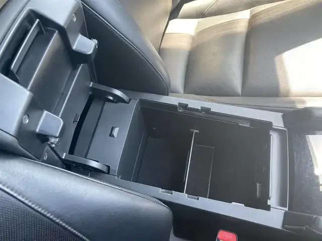マツダ マツダ３ファストバック XD Lパッケージ 静岡県 2019(令1)年 14.7万km チタニウムフラッシュマイカ (株)IDOMが運営する【じしゃロン焼津店】の自社ローン専用車両になります。こちらは現金またはオートローンご利用時の価格です。自社ローンご希望の方は別途その旨お申付け下さい/【じしゃロン個店占有の為　落札禁止】/BOSEサウンドシステム/マツダ純正ナビ/FM/AM/フルセグ/CD/DVD/USB/HDMI/Bluetooth/360セーフティーパッケージ（アラウンドビューモニター）/i-ACTIVSENSEスイッチ/・車線逸脱警報システム/・ブラインドスポットモニタリング (BSM)/・レーンキープアシストシステム (LAS)/・スマートブレーキサポート (SBS)/前後ドライブレコーダー/レーダークルーズコントロール/ETC/ディーゼル/ターボ/レザーシート/D席パワーシート/シートメモリー/D/N席シートヒーター/ステアリングヒーター/電子パーキング/プッシュスタート/スマートキー/スペアキー1本/取説/保証書