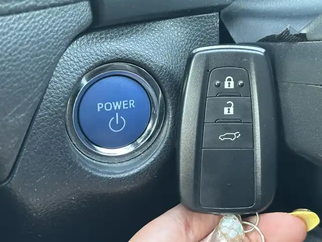 トヨタ ＲＡＶ４ ハイブリッド アドベンチャー 宮城県 2022(令4)年 7万km アッシュグレーメタリック/アーバンカーキ 走行距離：６９６５９ｋｍ/サンルーフ/前後ドライブレコーダー/ETC2.0/D＋N席エアシート/D＋N席シートヒーター/純正アルミホイール/純正フロアマット/パワーリアゲート/BSM/ルーフレール/追従付きクルーズコントロール/シートメモリー/純正ナビ/パーキングアシスト/プリクラッシュ/電格ミラー/ウインカーミラー
