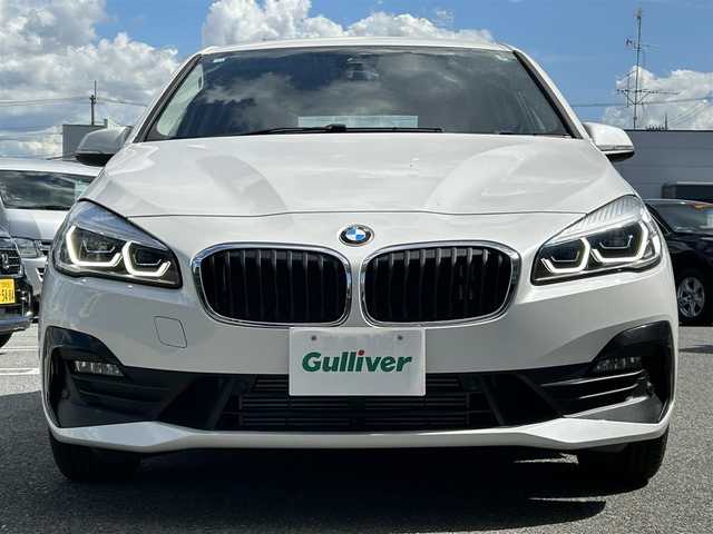 ＢＭＷ ２１８ｄ アクティブツアラー 奈良県 2018(平30)年 0.8万km ミネラルホワイト 純正メーカーナビ/BT/DVD/CD/USB//フルフラットシート/ドライブレコーダー(フロント)/オートライト(LED)/コーナーセンサー/MTモード付AT/保証書・取説付き