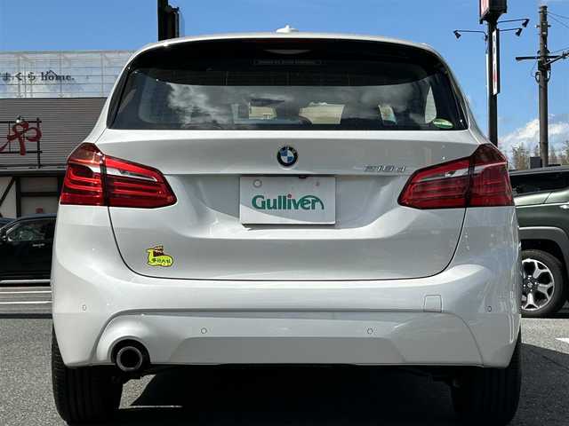 ＢＭＷ ２１８ｄ アクティブツアラー 奈良県 2018(平30)年 0.8万km ミネラルホワイト 純正メーカーナビ/BT/DVD/CD/USB//フルフラットシート/ドライブレコーダー(フロント)/オートライト(LED)/コーナーセンサー/MTモード付AT/保証書・取説付き