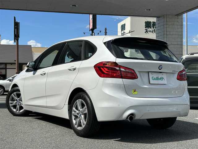 ＢＭＷ ２１８ｄ アクティブツアラー 奈良県 2018(平30)年 0.8万km ミネラルホワイト 純正メーカーナビ/BT/DVD/CD/USB//フルフラットシート/ドライブレコーダー(フロント)/オートライト(LED)/コーナーセンサー/MTモード付AT/保証書・取説付き