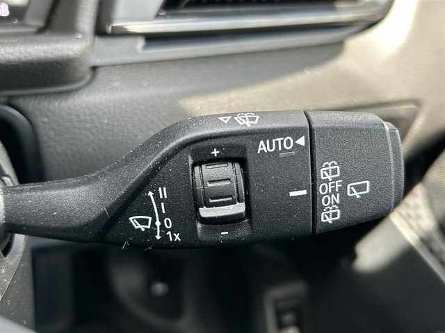 ＢＭＷ ２１８ｄ アクティブツアラー 奈良県 2018(平30)年 0.8万km ミネラルホワイト 純正メーカーナビ/BT/DVD/CD/USB//フルフラットシート/ドライブレコーダー(フロント)/オートライト(LED)/コーナーセンサー/MTモード付AT/保証書・取説付き