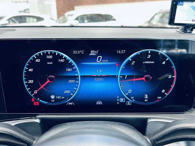 メルセデス・ベンツ ＧＬＢ２００ｄ AMGライン 大阪府 2020(令2)年 5.2万km マウンテングレー レーダーセーフティ/ハーフレザー/メモリ付きパワーシート/シートヒーター/純正ナビ/TV/360度カメラ/ACC/ブラインドスポット/純正19インチAW/LEDヘッドライト/アンビエントライト/ワイヤレス充電