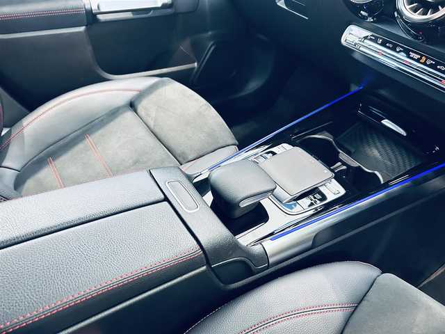 メルセデス・ベンツ ＧＬＢ２００ｄ AMGライン 大阪府 2020(令2)年 5.2万km マウンテングレー レーダーセーフティ/ハーフレザー/メモリ付きパワーシート/シートヒーター/純正ナビ/TV/360度カメラ/ACC/ブラインドスポット/純正19インチAW/LEDヘッドライト/アンビエントライト/ワイヤレス充電