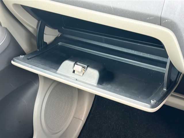 ホンダ Ｎ ＯＮＥ G Lパッケージ 茨城県 2017(平29)年 3.4万km ミラノレッド 社外SDナビ/AM/FM/Bluetooth/DVD/USB/SD/フルセグTV/バックカメラ/横滑り防止装置/盗難防止装置/LEDヘッドライト/ドアバイザー/オートライト/ドライブレコーダー/アイドリングストップ/ステアリングスイッチ/プッシュスタート/スマートキー/ビルドインETC