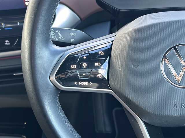 フォルクスワーゲン ＶＷ ＩＤ．４ プロ ローンチエディション 鳥取県 2022(令4)年 4.6万km ガンＭ ディーラー車/ムーンストーングレー（LA7C)/スマートキーx２個/パノラマガラスルーフ/マトリックスLEDライト/ハーフレザーシート/リラクゼーションシート/12チャンネルサウンド/アンビエントライト/置くだけ充電/ドライブレコーダー/アダクティブクルーズ/プリクラッシュセーフティ/インテリジェンスソナー/ブラインドスポット/レーンデパーチャー/全方位カメラ/メーカーナビゲーション/Bluetoothオーディオ/３ゾーンエアコン/全席シートヒーター/ハンドルヒーター/前席メモリ付パワーシート/パワーテールゲート/ETCユニット/充電ケーブル積載/保証書・取説