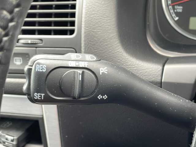 フォルクスワーゲン ゴルフ R32 山口県 2003(平15)年 10.7万km シルバー ワンオーナー車/6速マニュアル車/禁煙車（前オーナー様のご申告に基づく）/黒レザーシート/前席シートヒーター/社外マフラー（REMUS製）/ダウンサス/社外18インチAW/キセノンライト/リモコンキー/ETC/パワーウィンドゥ/純正フロアマット/純正MDオーディオ（ラジオあり）/革巻きステアリング/リアトノカバー/保証書・取説/スペアキー1個