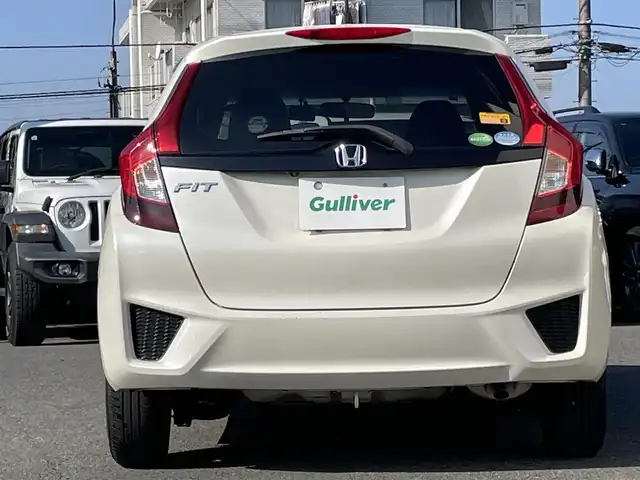 ホンダ フィット 13G Fパッケージ 埼玉県 2017(平29)年 9.1万km プレミアムホワイトパールⅡ ・純正ナビゲーション/・バックカメラ/・ドライブレコーダー/・ETC/・フロアマット/・ドアバイザー/・スマートキー/・スペアキー/・前後タイヤ2022年製（ブリジストン）/・新車保証書/・取扱説明書