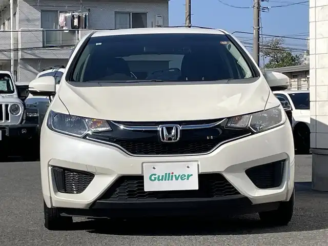 ホンダ フィット 13G Fパッケージ 埼玉県 2017(平29)年 9.1万km プレミアムホワイトパールⅡ ・純正ナビゲーション/・バックカメラ/・ドライブレコーダー/・ETC/・フロアマット/・ドアバイザー/・スマートキー/・スペアキー/・前後タイヤ2022年製（ブリジストン）/・新車保証書/・取扱説明書