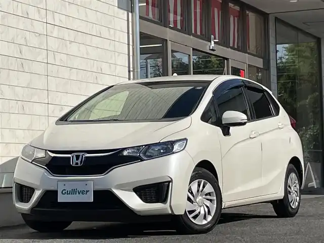 ホンダ フィット 13G Fパッケージ 埼玉県 2017(平29)年 9.1万km プレミアムホワイトパールⅡ ・純正ナビゲーション/・バックカメラ/・ドライブレコーダー/・ETC/・フロアマット/・ドアバイザー/・スマートキー/・スペアキー/・前後タイヤ2022年製（ブリジストン）/・新車保証書/・取扱説明書